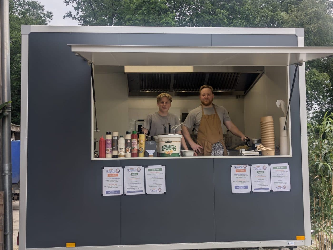 De Bokkies frietwagen op locatie